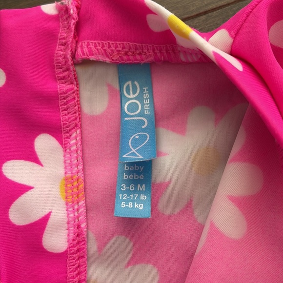 JOE FRESH Baby Girl Bathing Suit Swim Set Two-Piece Pink White Daisy Ruffle - Picture 7 of 13